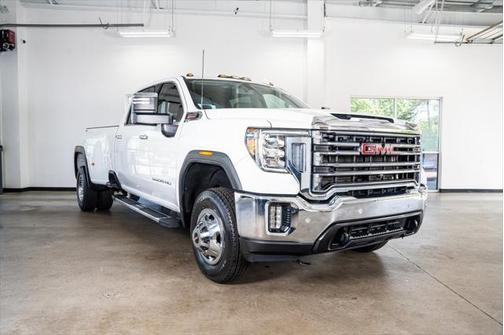 2022 GMC Sierra 3500 SLT