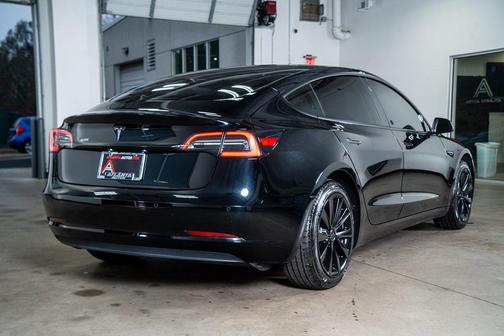 2022 Tesla Model 3 Standard Range