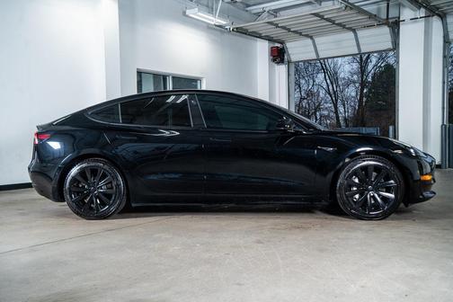 2022 Tesla Model 3 Standard Range