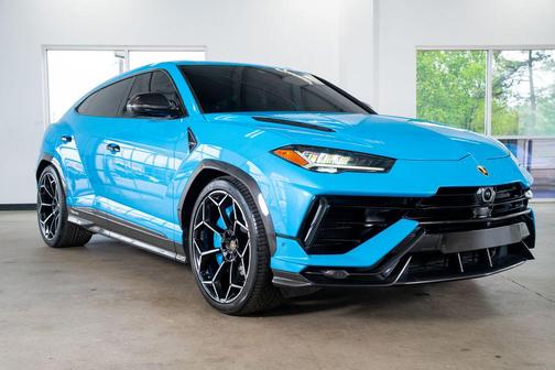 2023 Lamborghini Urus Performante