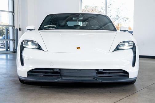 2022 Porsche Taycan Base