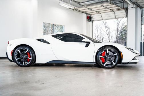 2021 Ferrari SF90 Stradale Base
