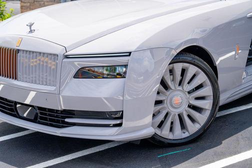 Gray 2024 Rolls-Royce Spectre