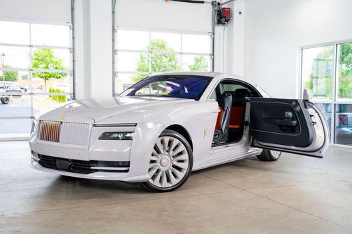 Gray 2024 Rolls-Royce Spectre
