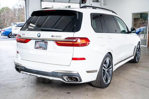 2021 BMW X7 M50i