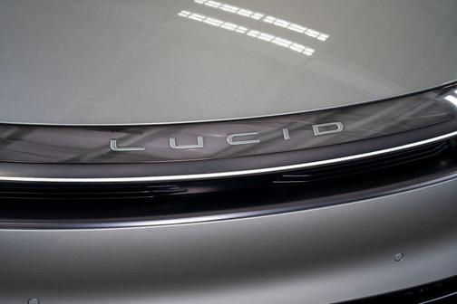 Cosmos Silver Metallic 2024 Lucid Air Pure