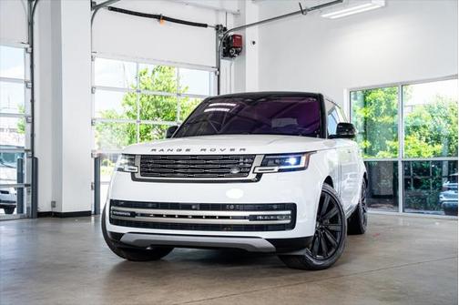 2023 Land Rover Range Rover P440e SE