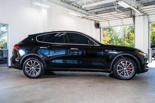 2018 Maserati Levante Base