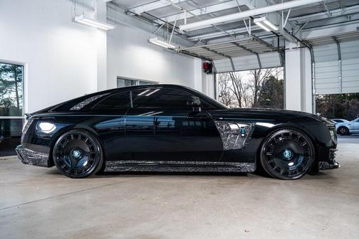 2024 Rolls-Royce Spectre 