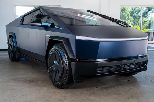 2024 Tesla Cybertruck Cyberbeast