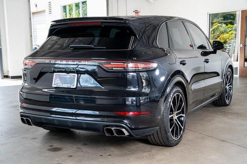 2021 Porsche Cayenne Turbo