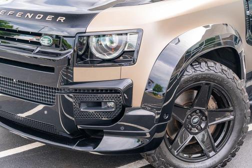 Gondwana Stone Metallic 2025 Land Rover Defender 110 P400 X