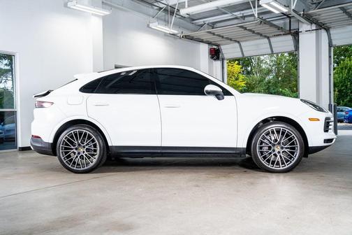 2021 Porsche Cayenne Cayenne