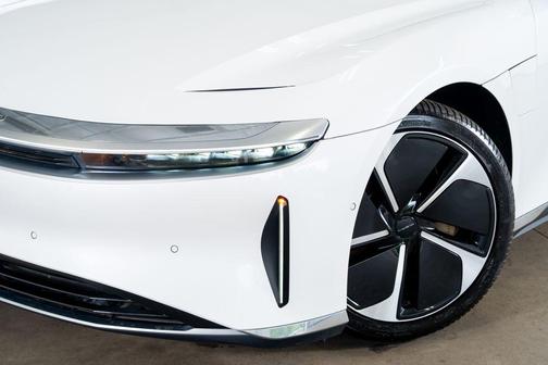 Stellar White Metallic 2023 Lucid Air Pure