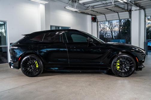 2023 Aston Martin DBX 707