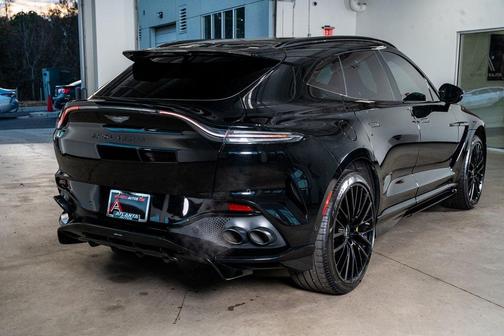 2023 Aston Martin DBX 707