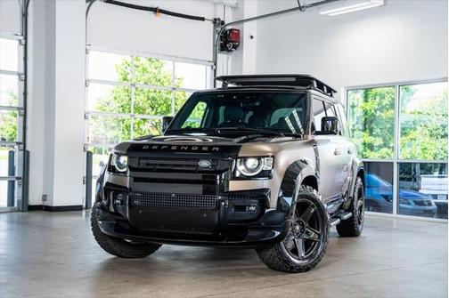 2025 Land Rover Defender 110 P400 X