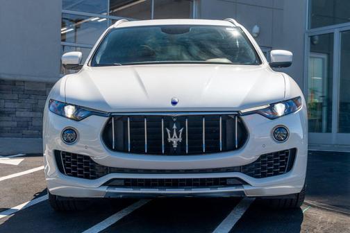 Bianco 2018 Maserati Levante S GranLusso