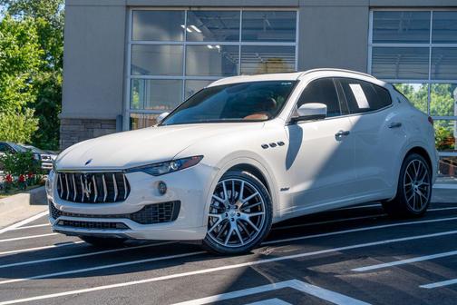Bianco 2018 Maserati Levante S GranLusso
