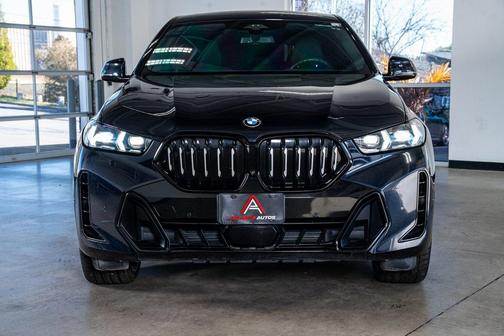 2025 BMW X6 xDrive40i