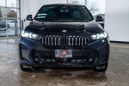 2025 BMW X6 xDrive40i