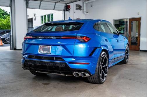 2024 Lamborghini Urus S