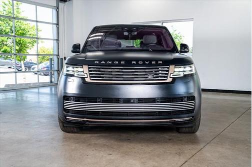 2023 Land Rover Range Rover SV