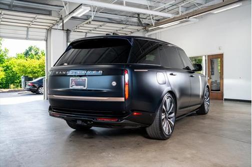 2023 Land Rover Range Rover SV