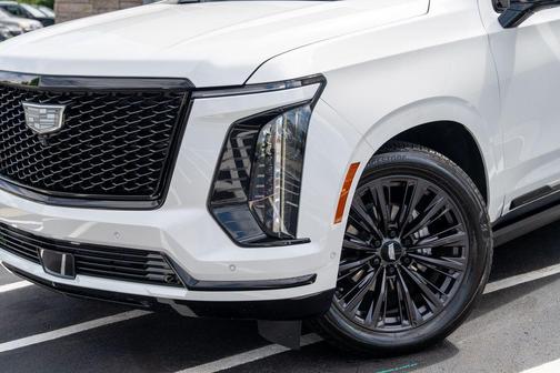 Crystal White Tricoat 2025 Cadillac Escalade ESV Sport Platinum