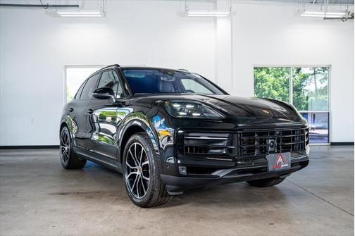 2024 Porsche Cayenne Base