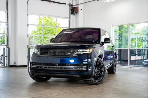 2023 Land Rover Range Rover P530 SE