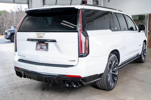 2025 Cadillac Escalade ESV V-Series