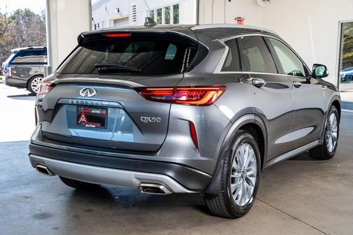 2023 INFINITI QX50 LUXE