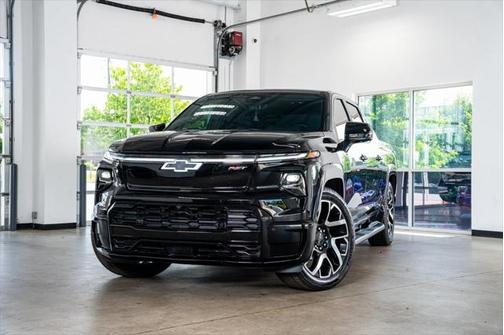 2025 Chevrolet Silverado EV RST
