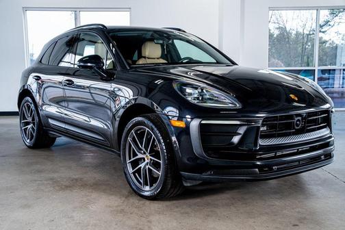 2023 Porsche Macan T