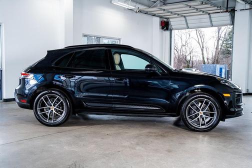 2023 Porsche Macan T