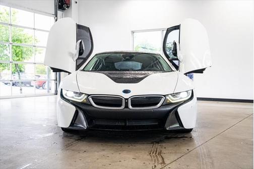 2019 BMW i8 Base