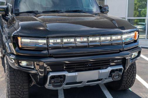 Void Black 2024 GMC HUMMER EV SUV 2X
