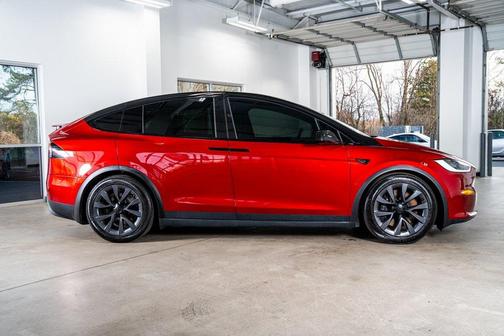 2024 Tesla Model X Long Range