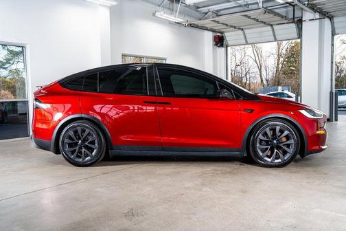 2024 Tesla Model X Long Range