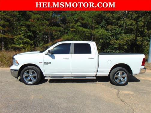 2019 RAM 1500 Classic Big Horn Crew Cab 4x4 64' Box