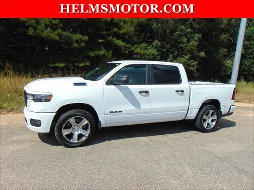 2025 RAM 1500 Tradesman Crew Cab 4x4 57' Box
