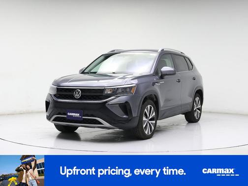 Gray 2022 Volkswagen Taos SE