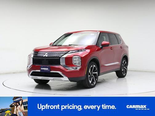 Red 2023 Mitsubishi Outlander SE