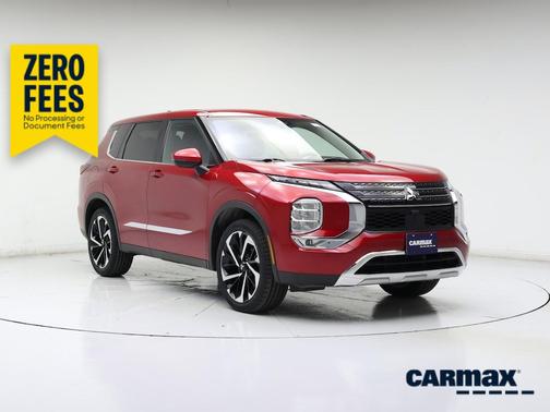 Red 2023 Mitsubishi Outlander SE