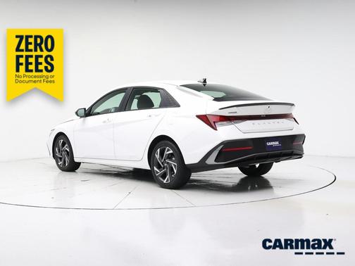 White 2025 Hyundai ELANTRA SEL Sport
