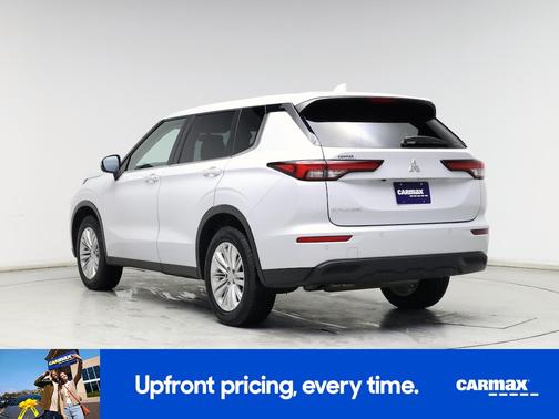 2023 Mitsubishi Outlander ES