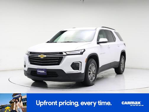 White 2023 Chevrolet Traverse LT Cloth