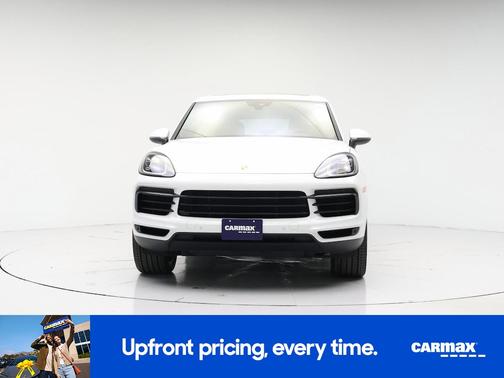 White 2019 Porsche Cayenne