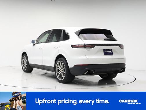 White 2019 Porsche Cayenne
